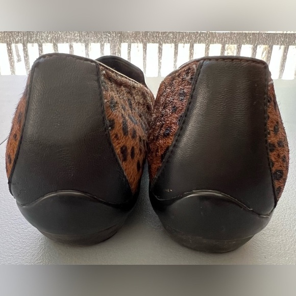 Women’s Dansko Leopard/Cheetah Slip On Olivia Style Size 9.5/10 - Picture 3 of 11